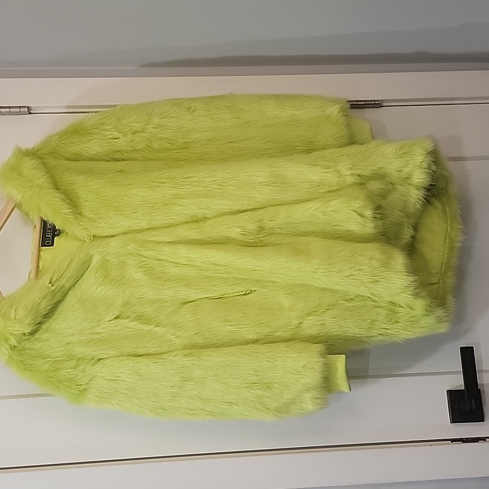 MAINSTAGE MARTIAN FAUX FUR JACKET CLUB EXX size S